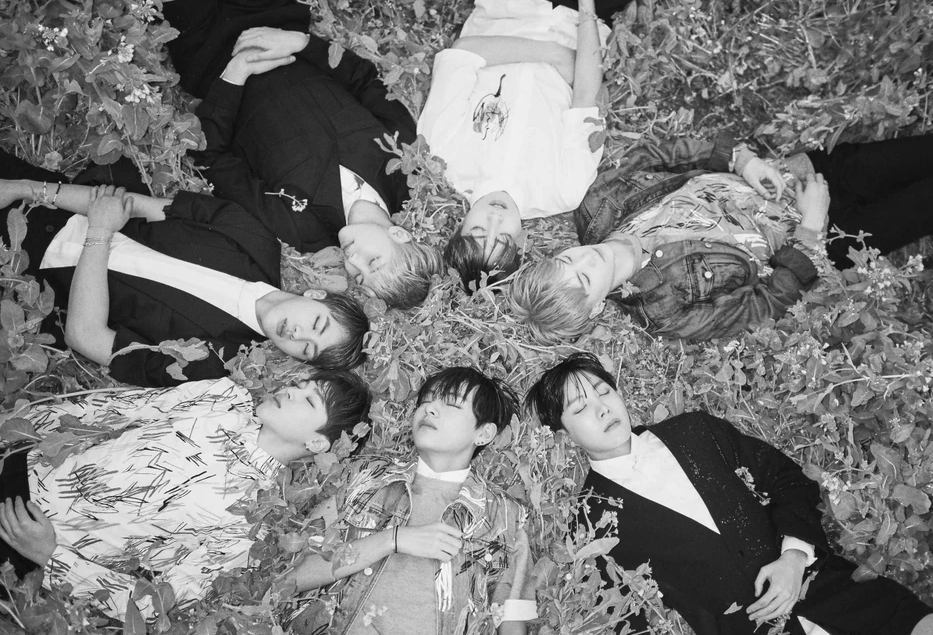 BTS group photo